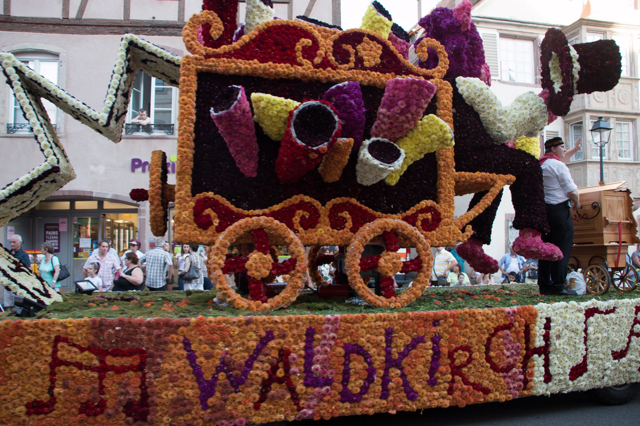 Elsass_Selestat_Corso_Fleuri_August_2016_34